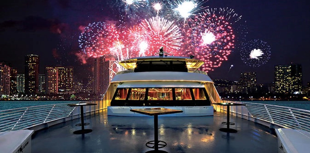 Ultimate Guide: How to Celebrate New Year's Eve 2026 on a Dubai Yacht